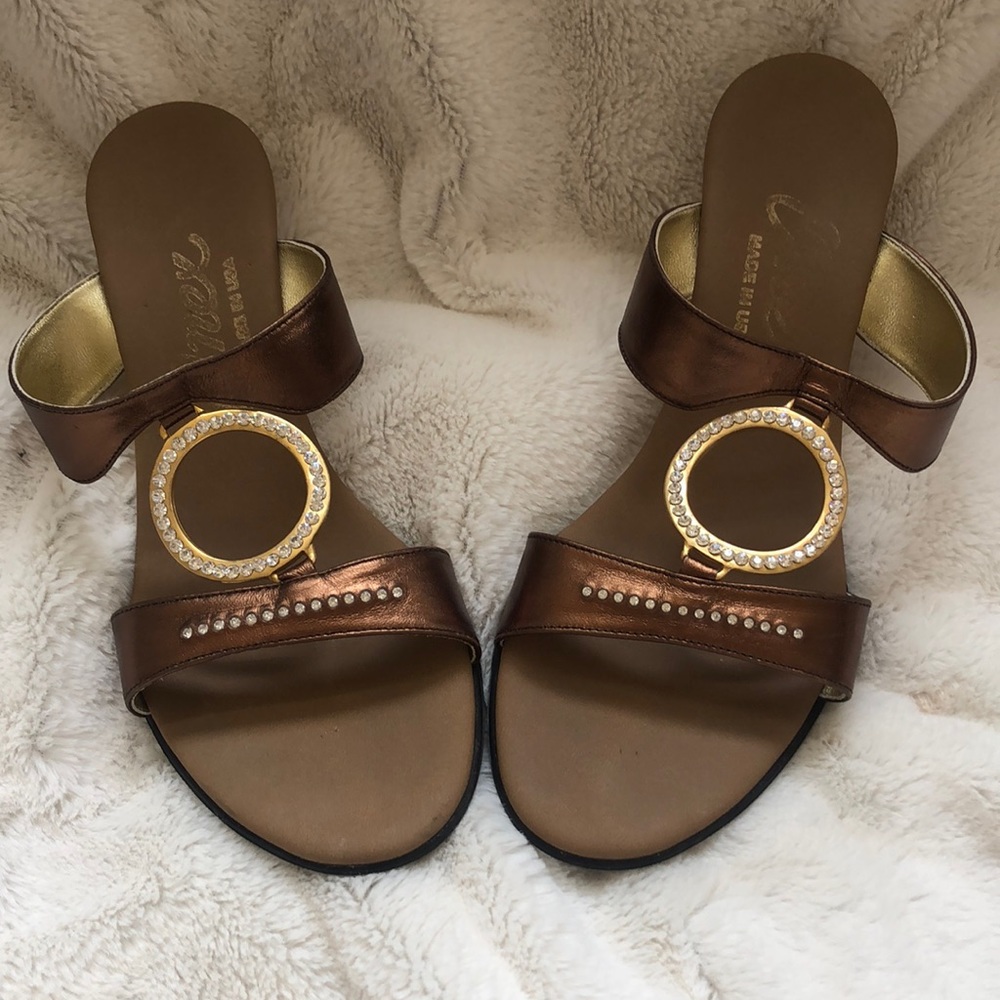 Onex Bronze Colored Heels with rhinestones size 7